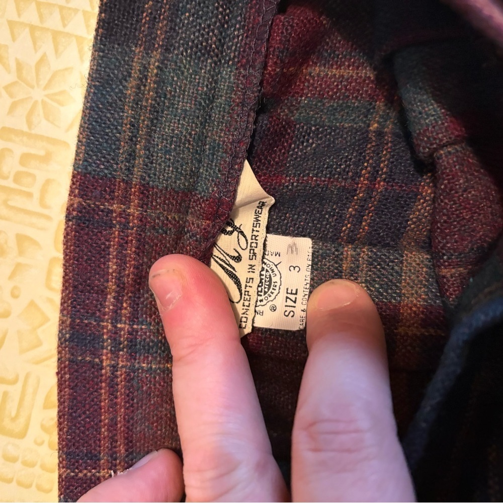 Vintage Plaid Pleated Skirt/ Kilt - Picture 6 of 9